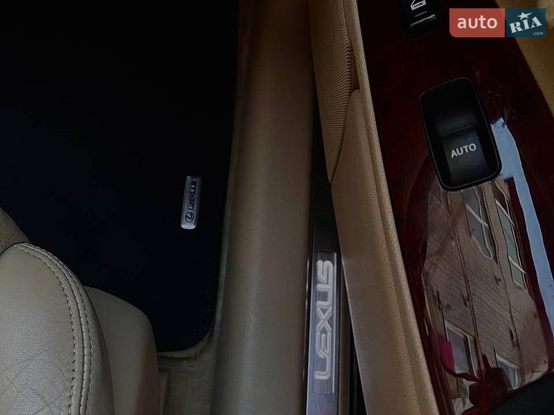 Седан Lexus IS 2008 в Славуте