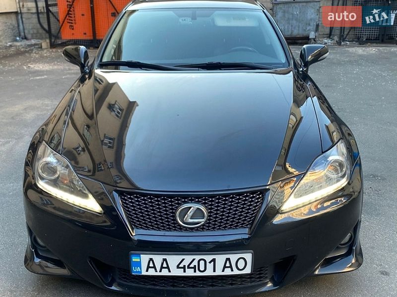 Седан Lexus IS 2011 в Киеве
