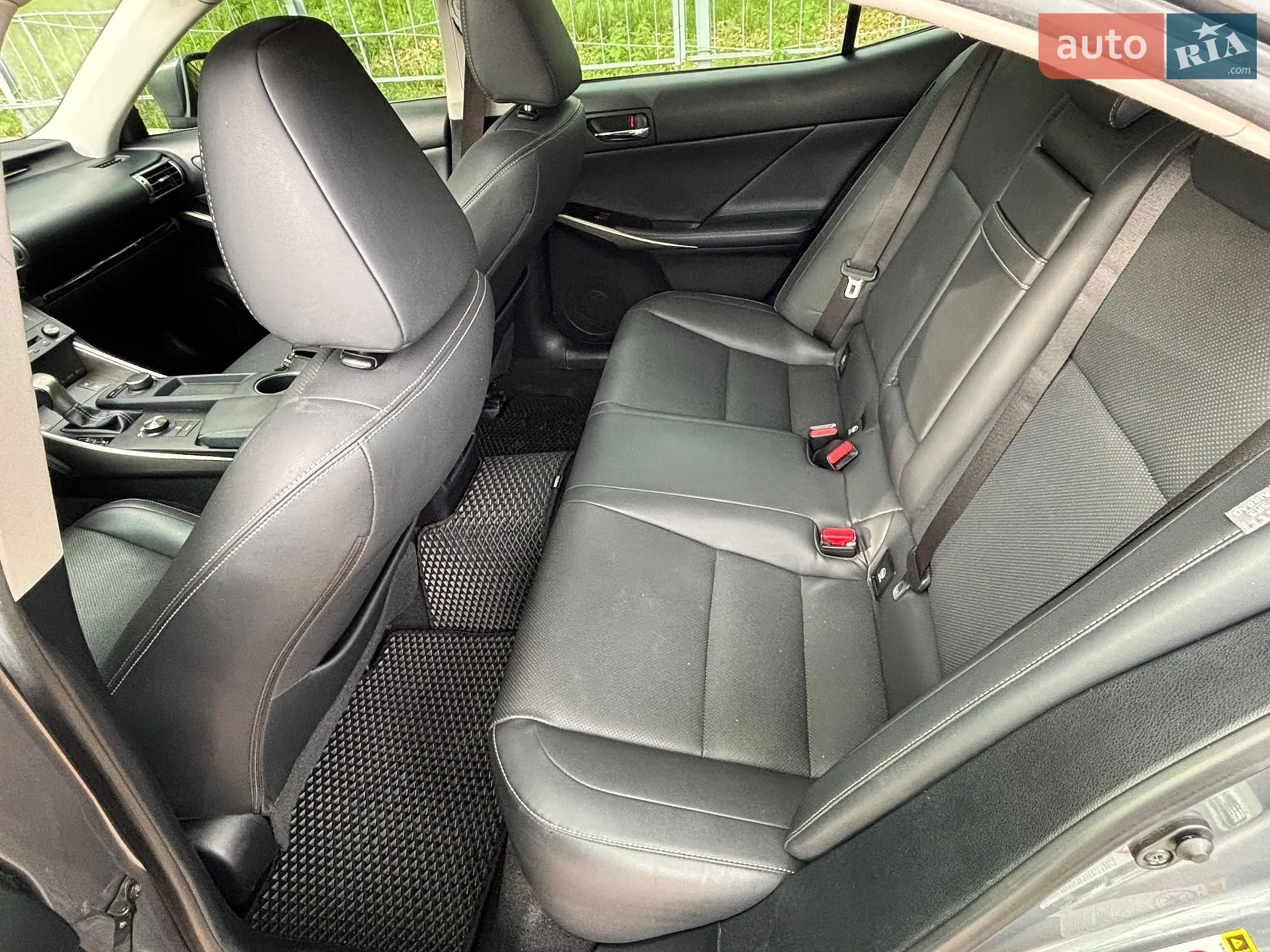 2014 Lexus IS - мініатюра 21