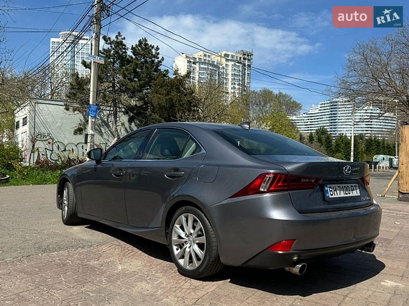 Седан Lexus IS 2016 в Одесі