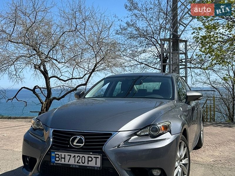 Седан Lexus IS 2016 в Одесі