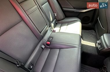 Седан Lexus IS 2016 в Одесі