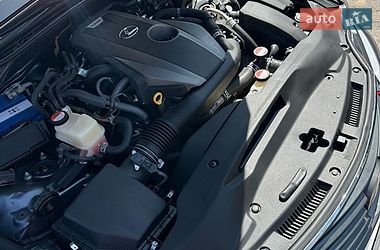 Седан Lexus IS 2016 в Одесі