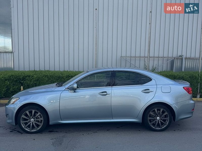 Седан Lexus IS 2007 в Чернівцях