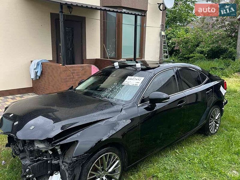 Седан Lexus IS 2016 в Одесі