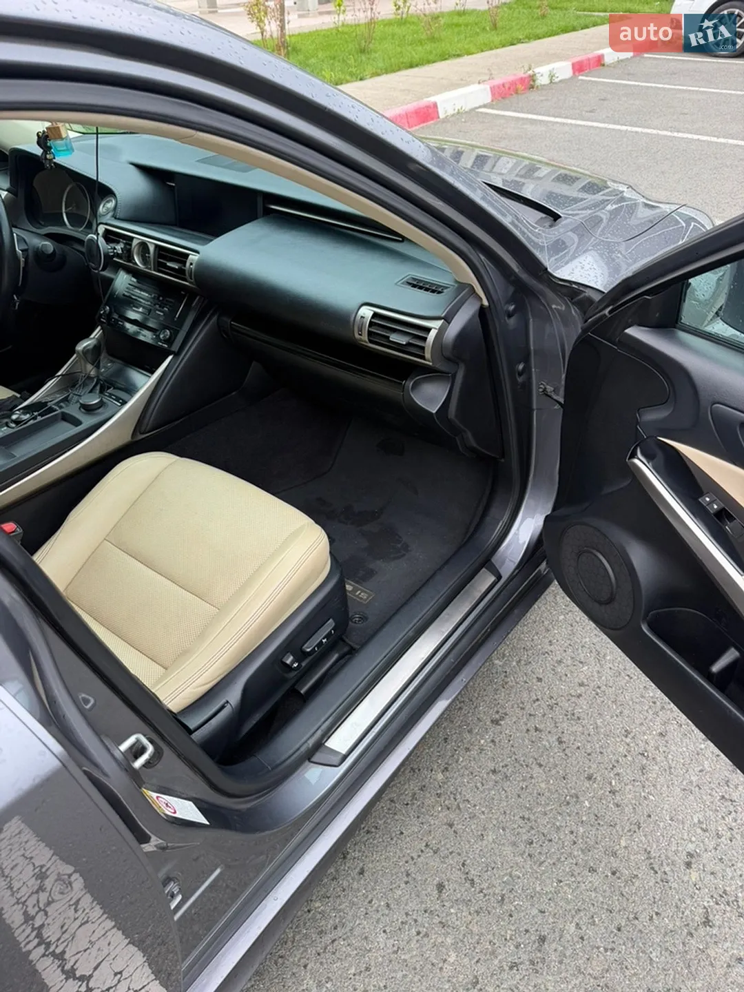 2014 Lexus IS - мініатюра 10