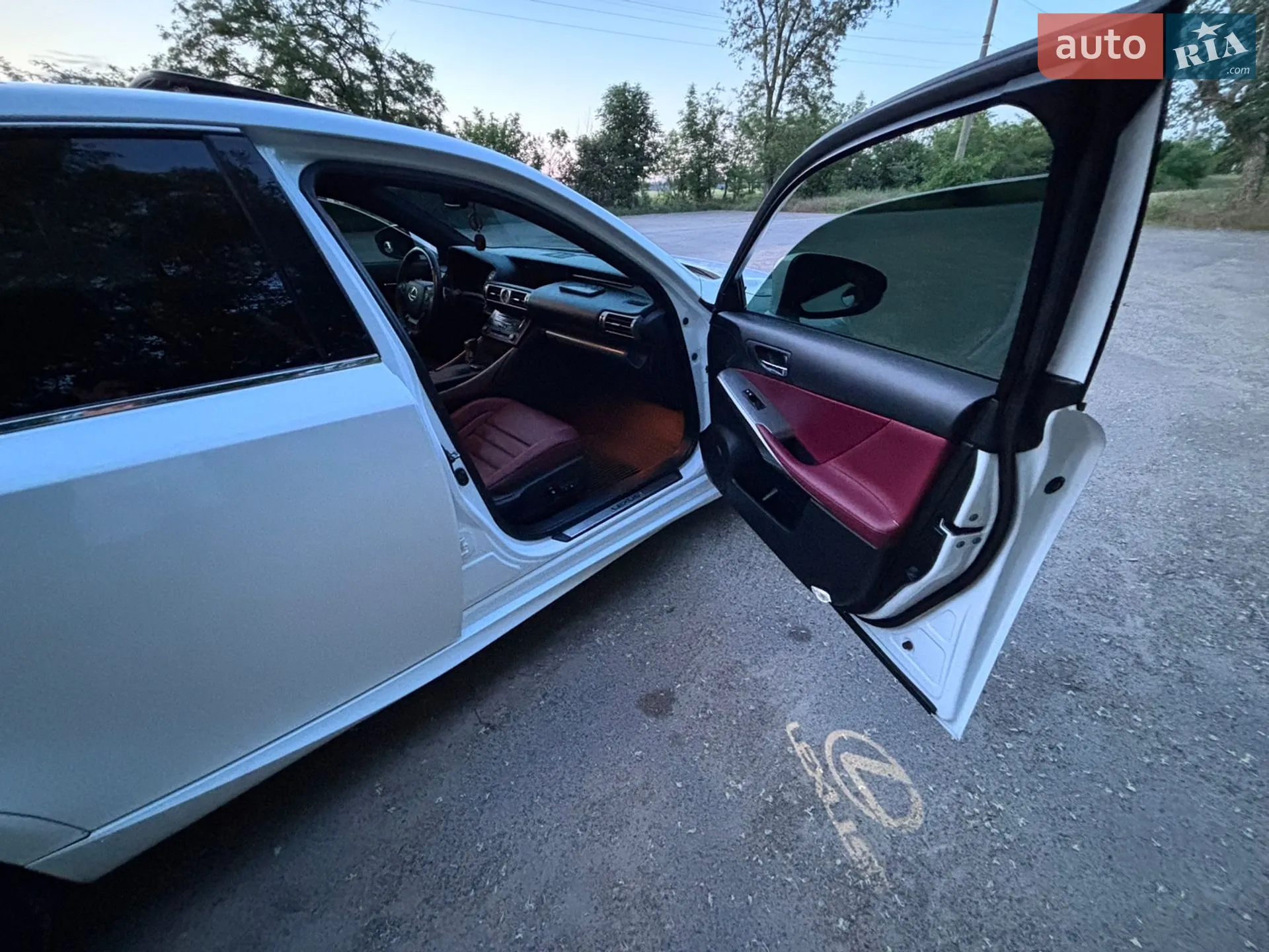 2013 Lexus IS - мініатюра 16