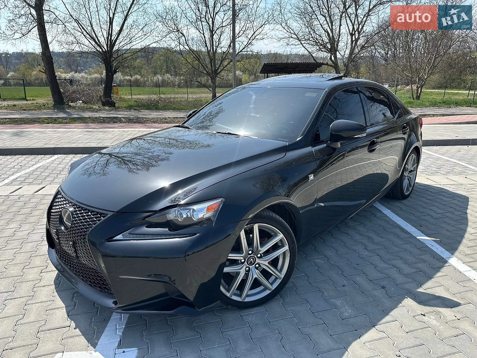 2015 Lexus IS - фото 1