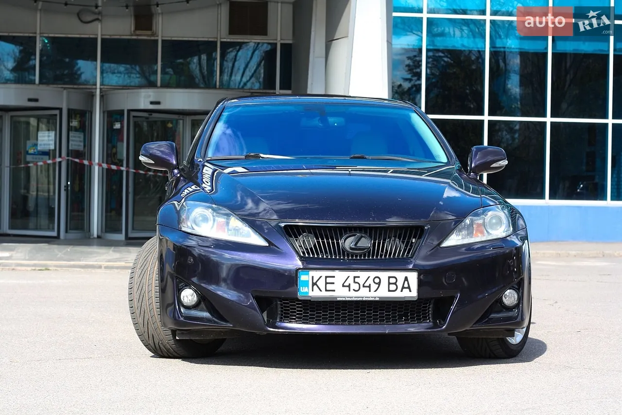 2011 Lexus IS - мініатюра 18