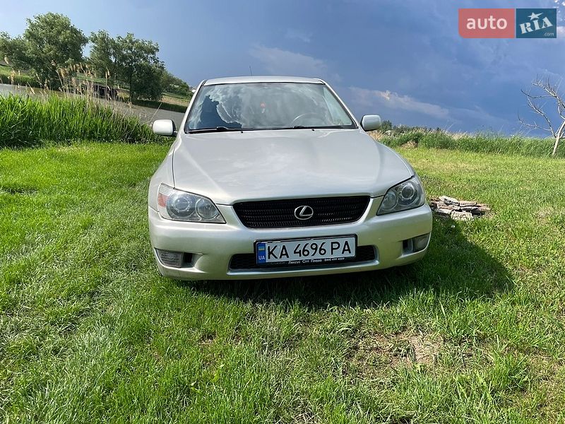 Седан Lexus IS 1999 в Белой Церкви