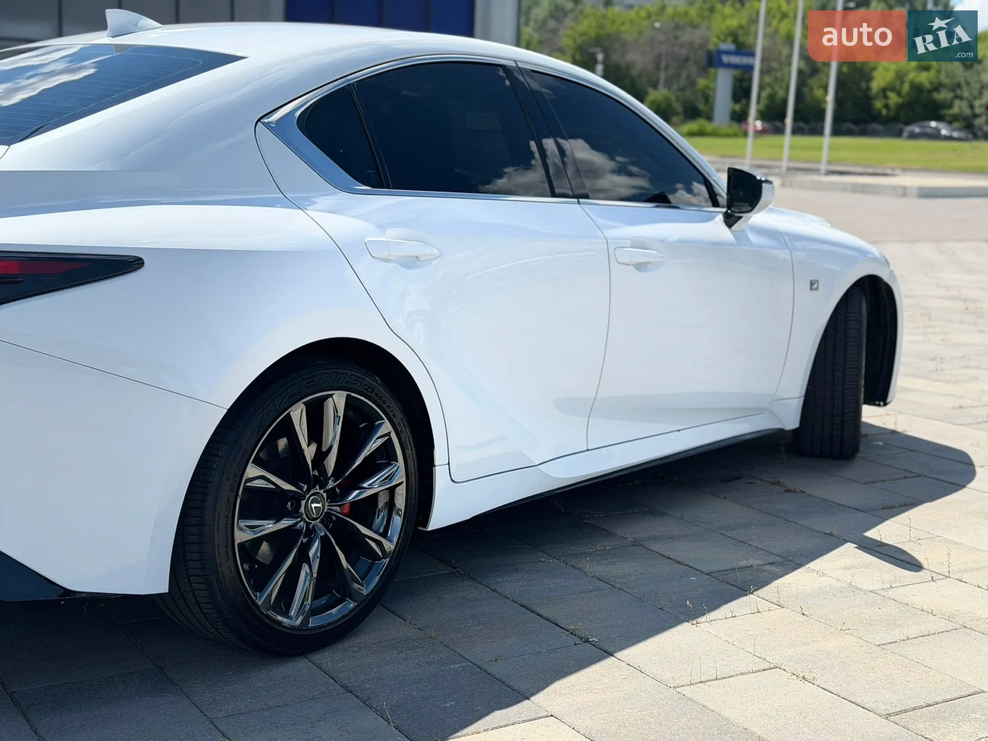 2021 Lexus IS - мініатюра 2