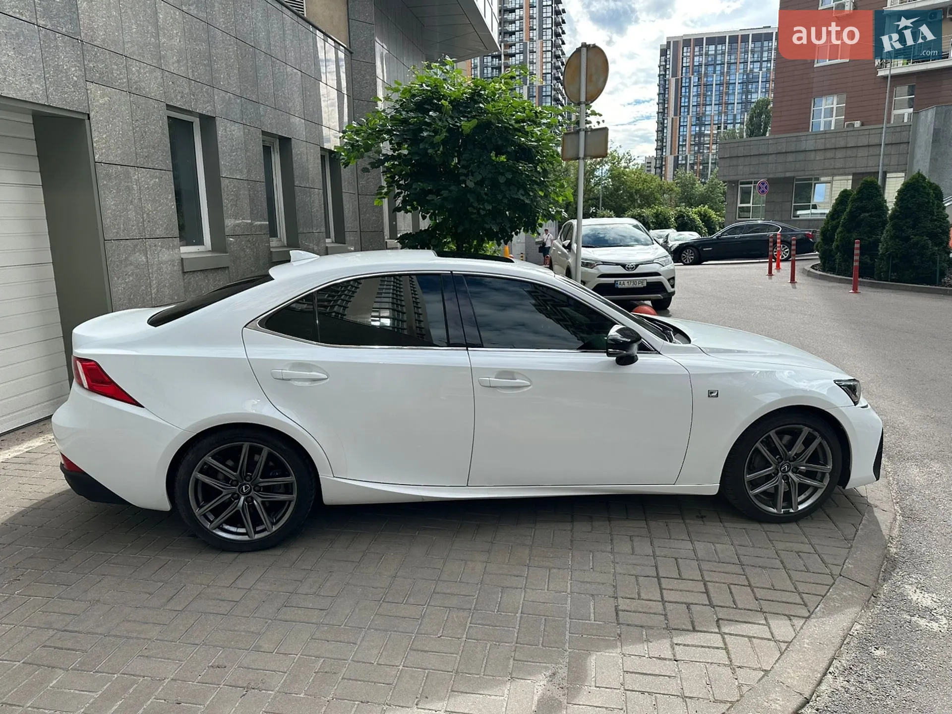 2015 Lexus IS - мініатюра 6