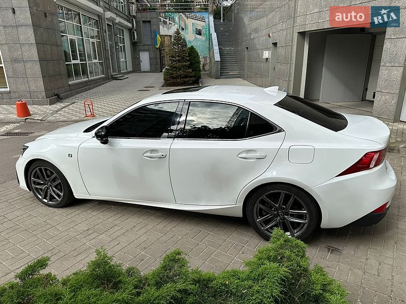 Седан Lexus IS 2015 в Києві фото 21 Седан Lexus IS 2015 в Києві