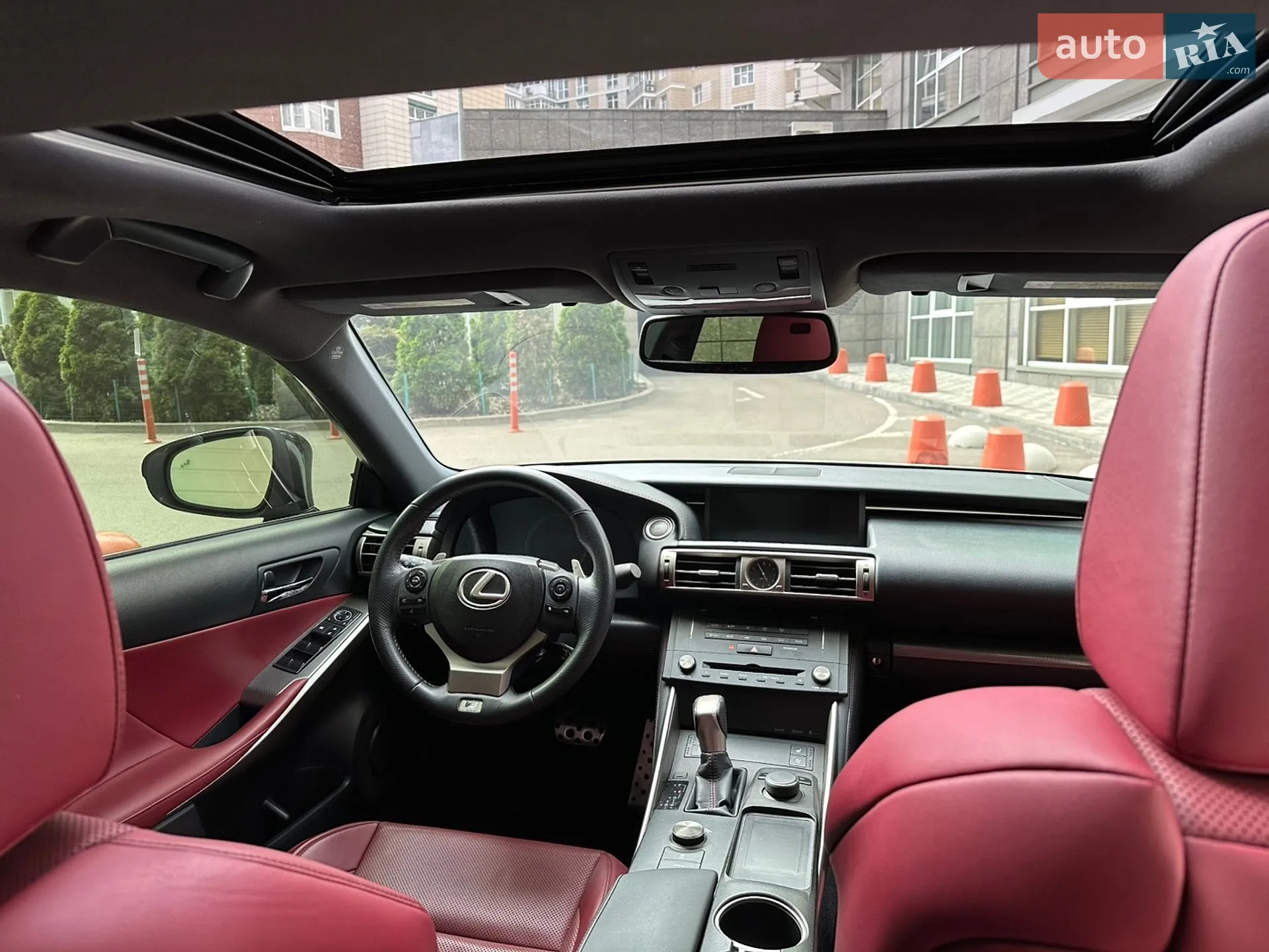 2015 Lexus IS - мініатюра 31