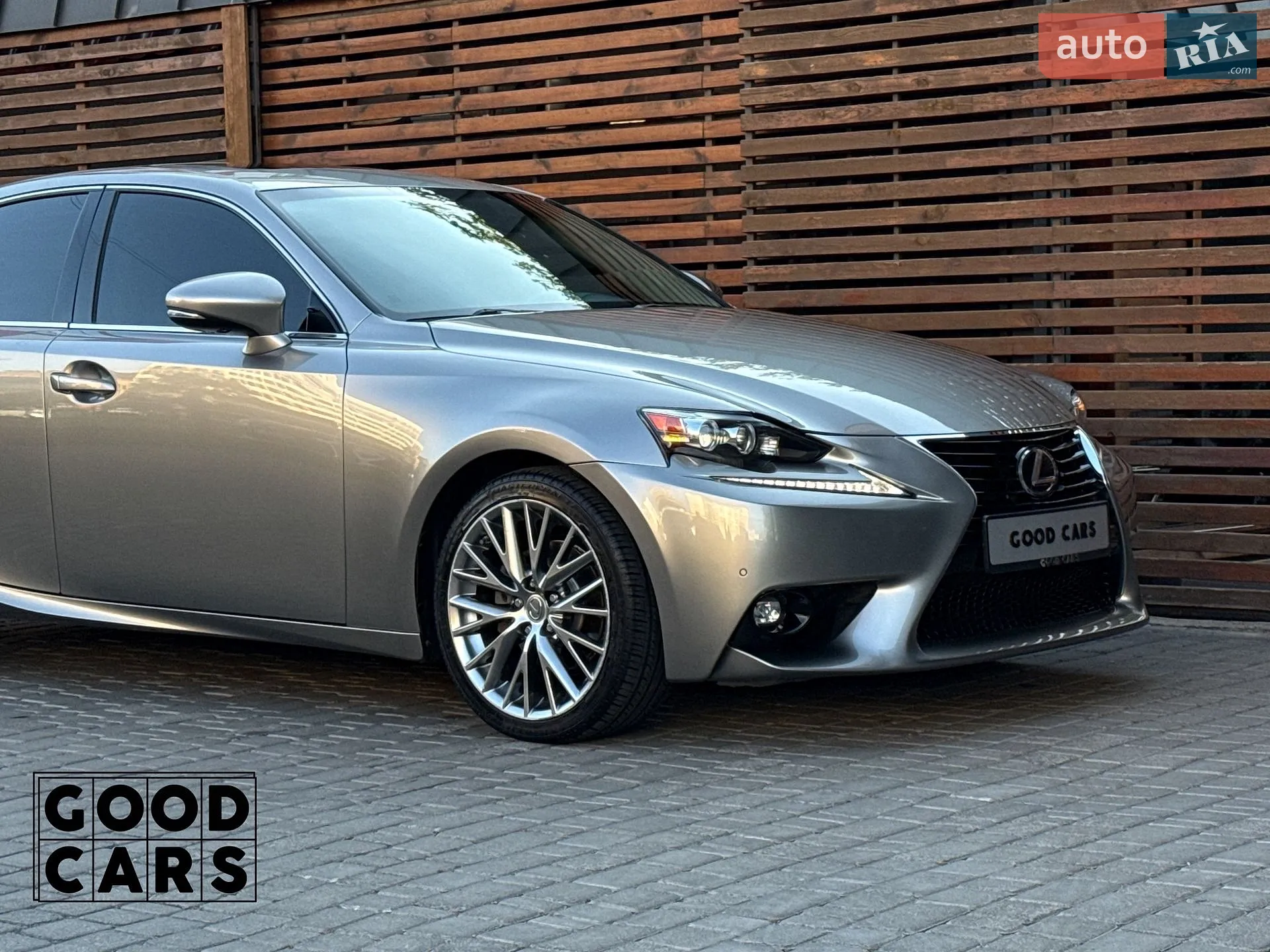 2015 Lexus IS - мініатюра 16