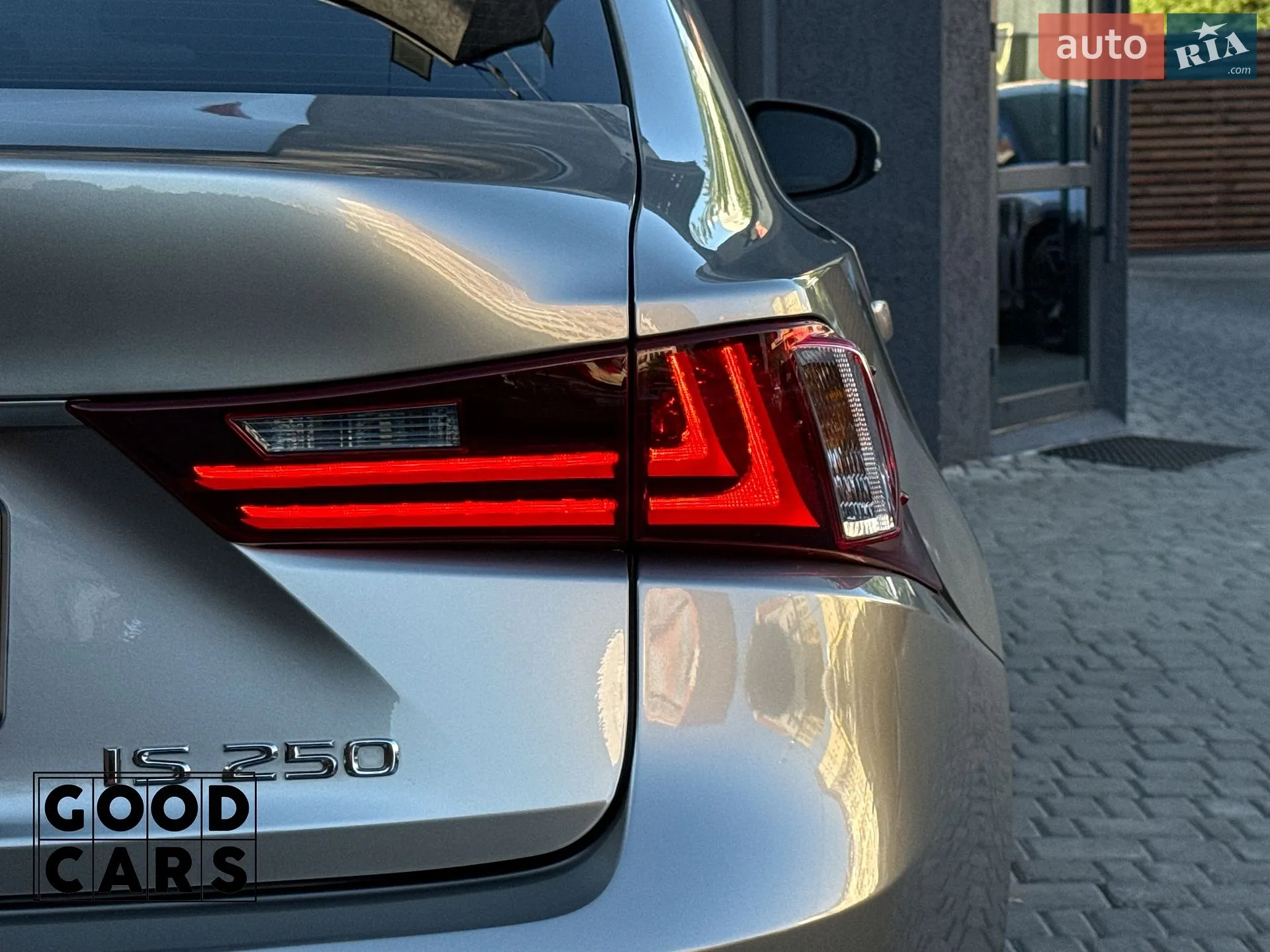 2015 Lexus IS - мініатюра 11