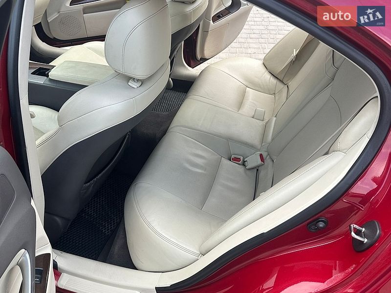 Седан Lexus IS 2013 в Одессе