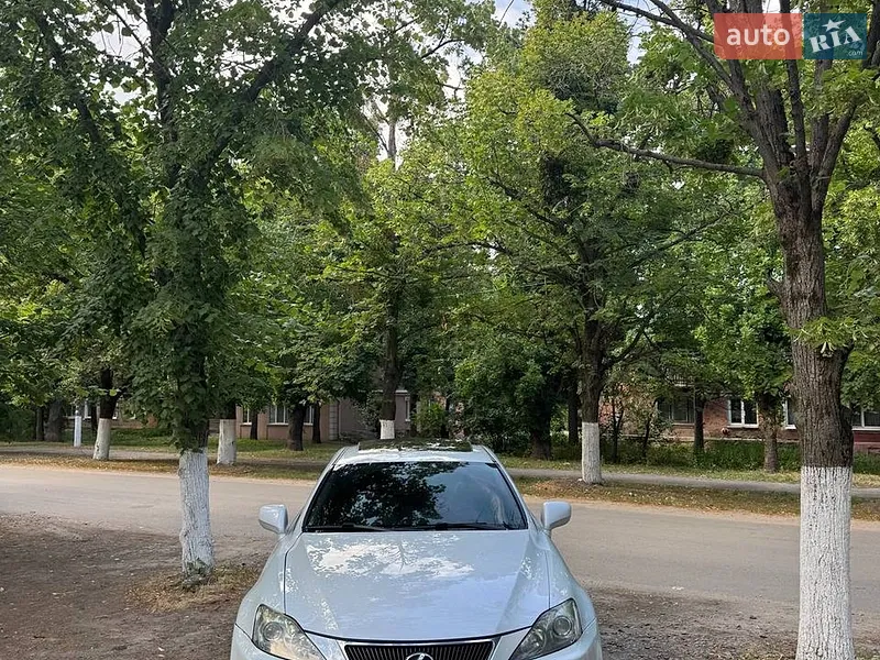 Lexus IS 2006
