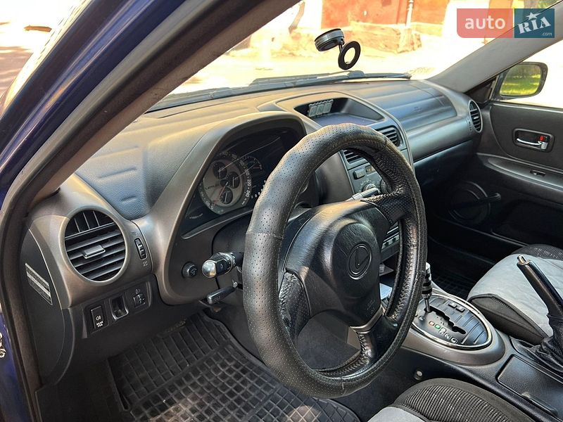 Седан Lexus IS 2000 в Ровно