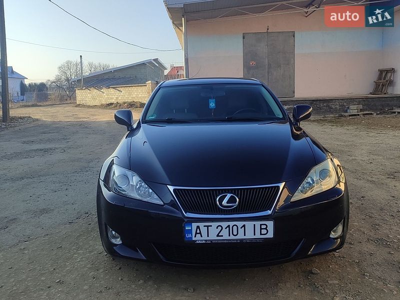 Седан Lexus IS 2008 в Ивано-Франковске