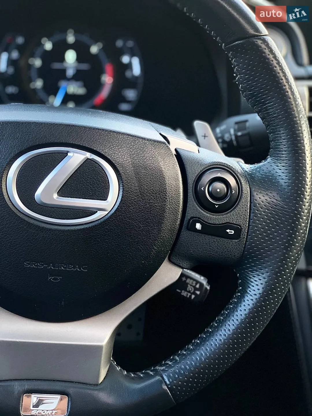 2013 Lexus IS - мініатюра 33