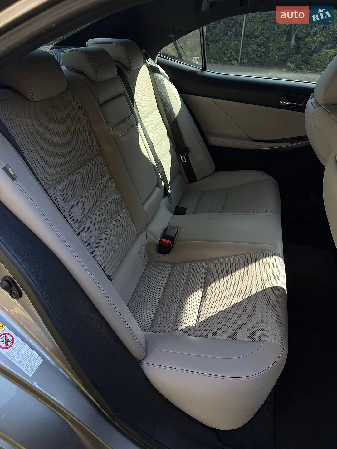 2015 Lexus IS - мініатюра 20