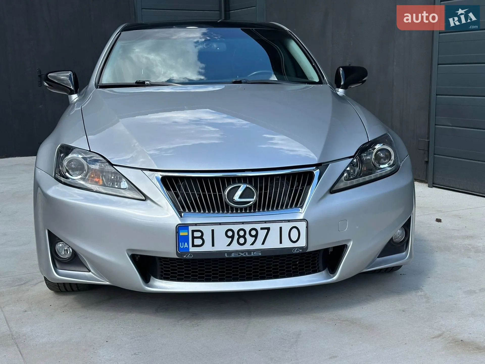 2010 Lexus IS - мініатюра 3