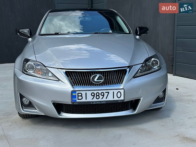 Седан Lexus IS 2010 в Полтаві