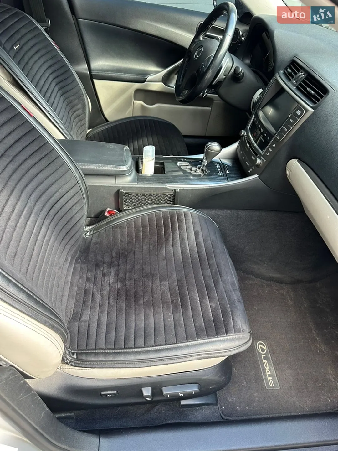 2010 Lexus IS - мініатюра 6