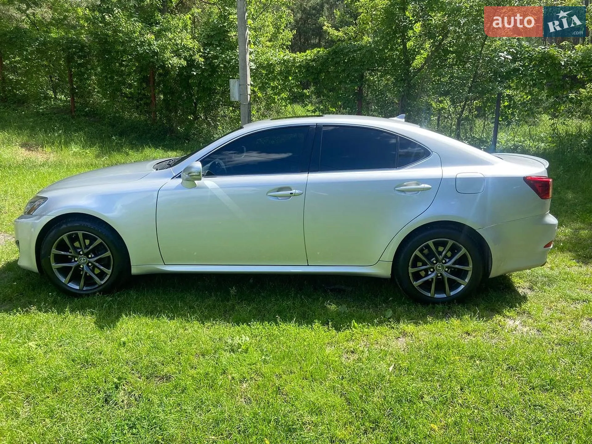 2011 Lexus IS - мініатюра 5