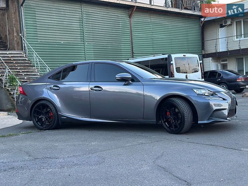 Седан Lexus IS 2014 в Одесі