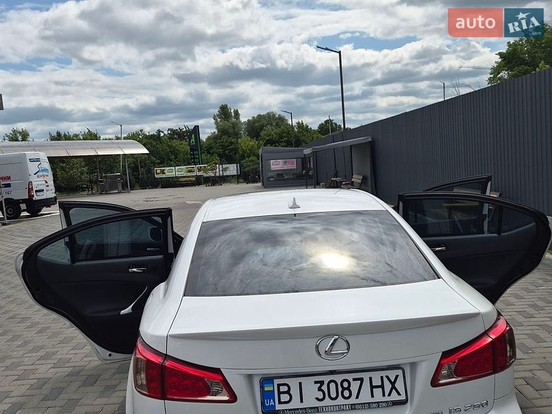 Седан Lexus IS 2011 в Полтаві фото 10 Седан Lexus IS 2011 в Полтаві