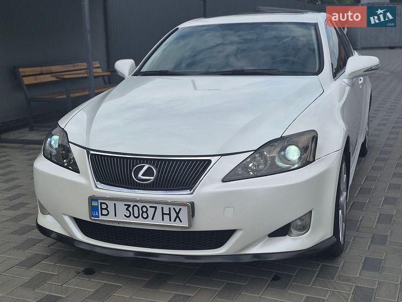 Седан Lexus IS 2011 в Полтаві фото Седан Lexus IS 2011 в Полтаві