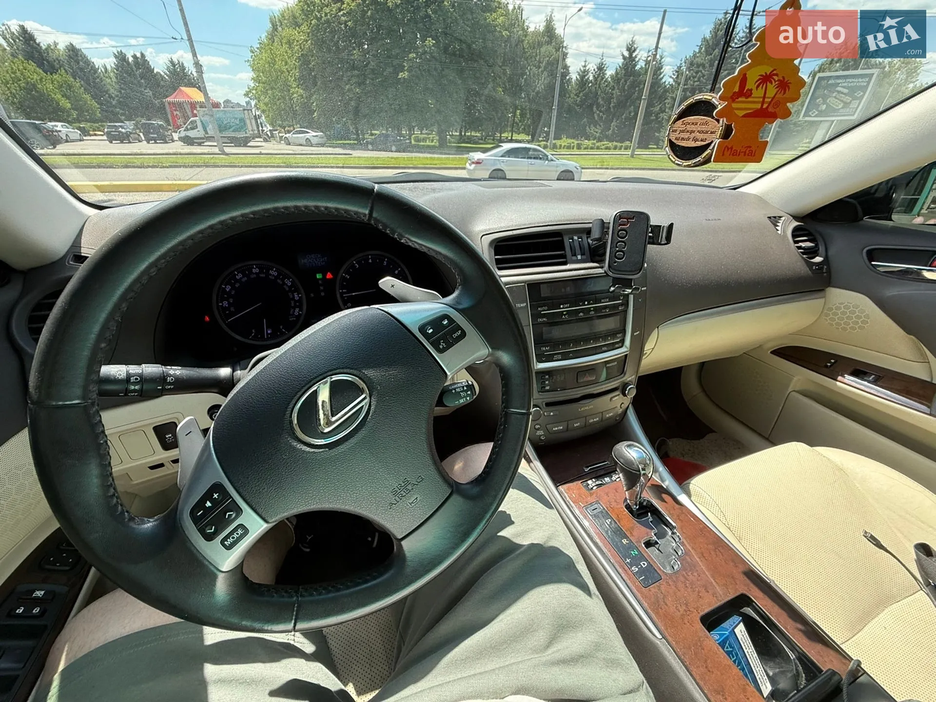 2011 Lexus IS - мініатюра 9