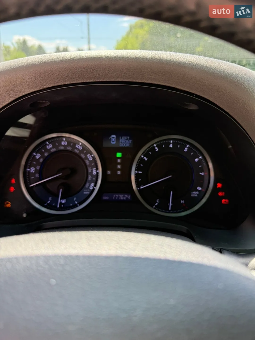 2011 Lexus IS - мініатюра 16