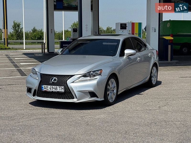 Lexus IS 2015