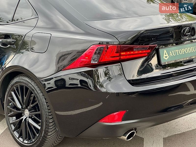 Седан Lexus IS 2014 в Киеве