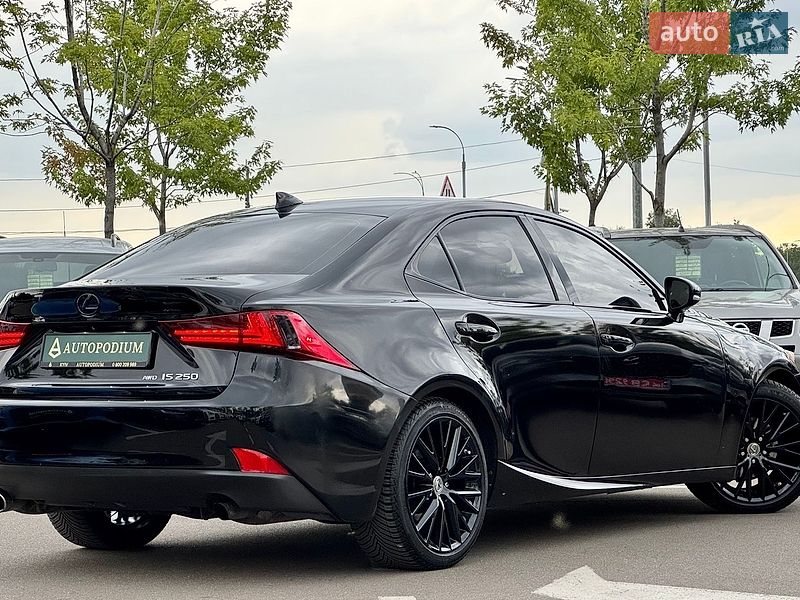 Седан Lexus IS 2014 в Киеве