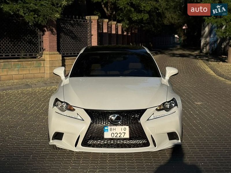 Седан Lexus IS 2014 в Одесі