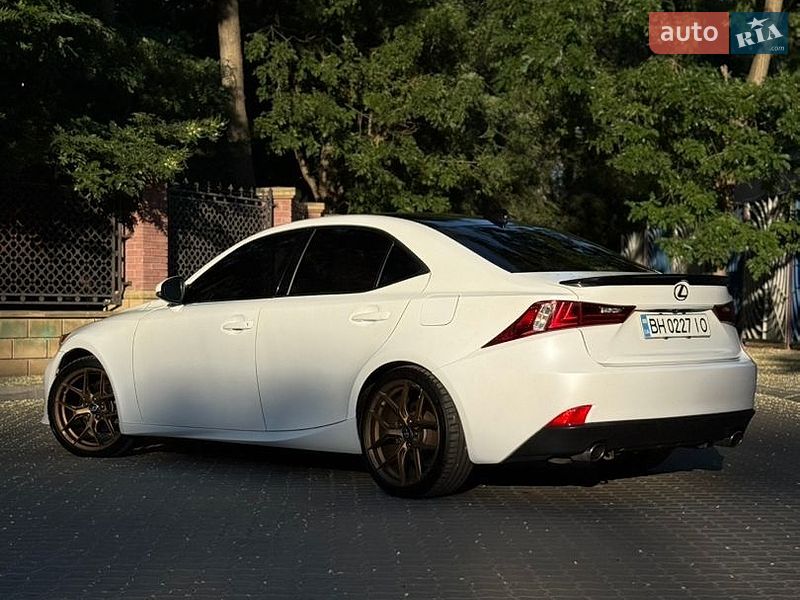 Седан Lexus IS 2014 в Одесі