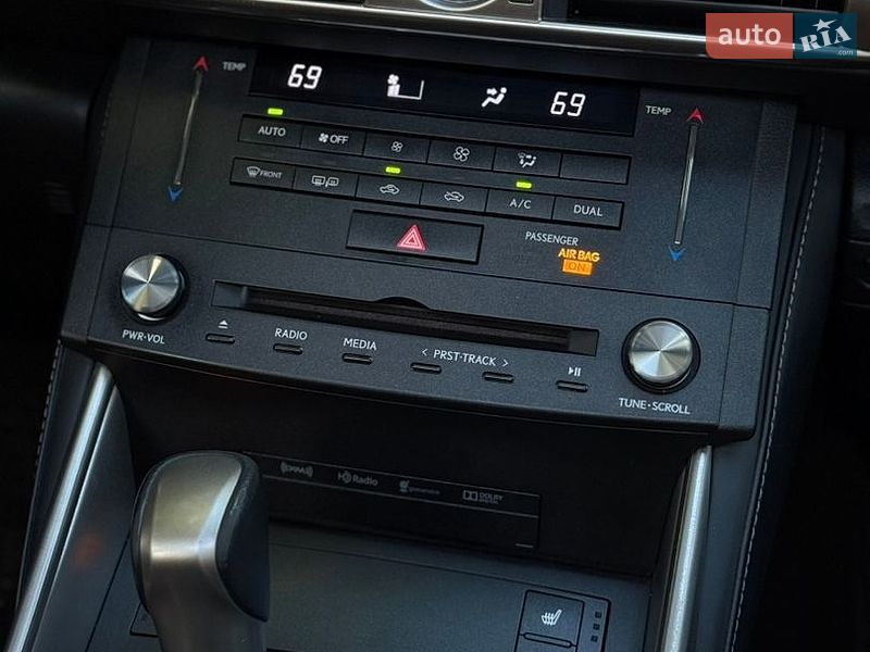 Седан Lexus IS 2014 в Одесі