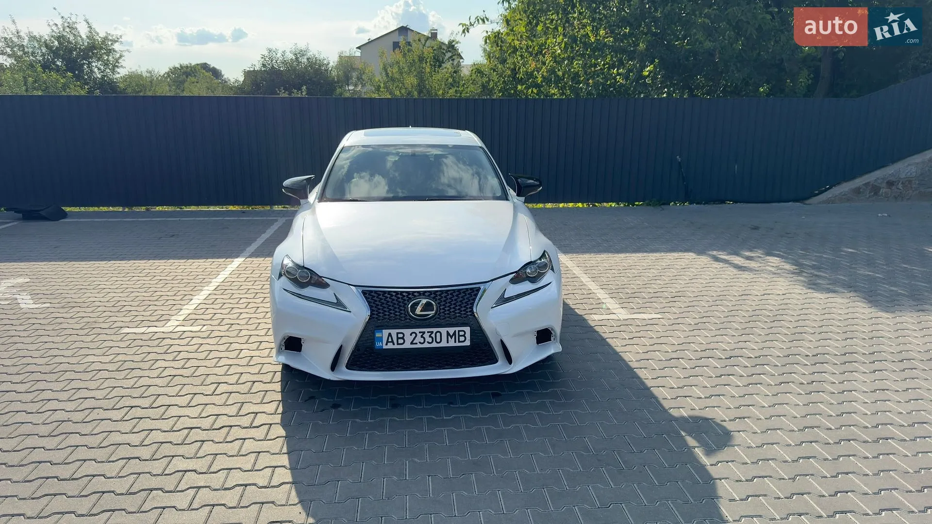 2016 Lexus IS - мініатюра 2