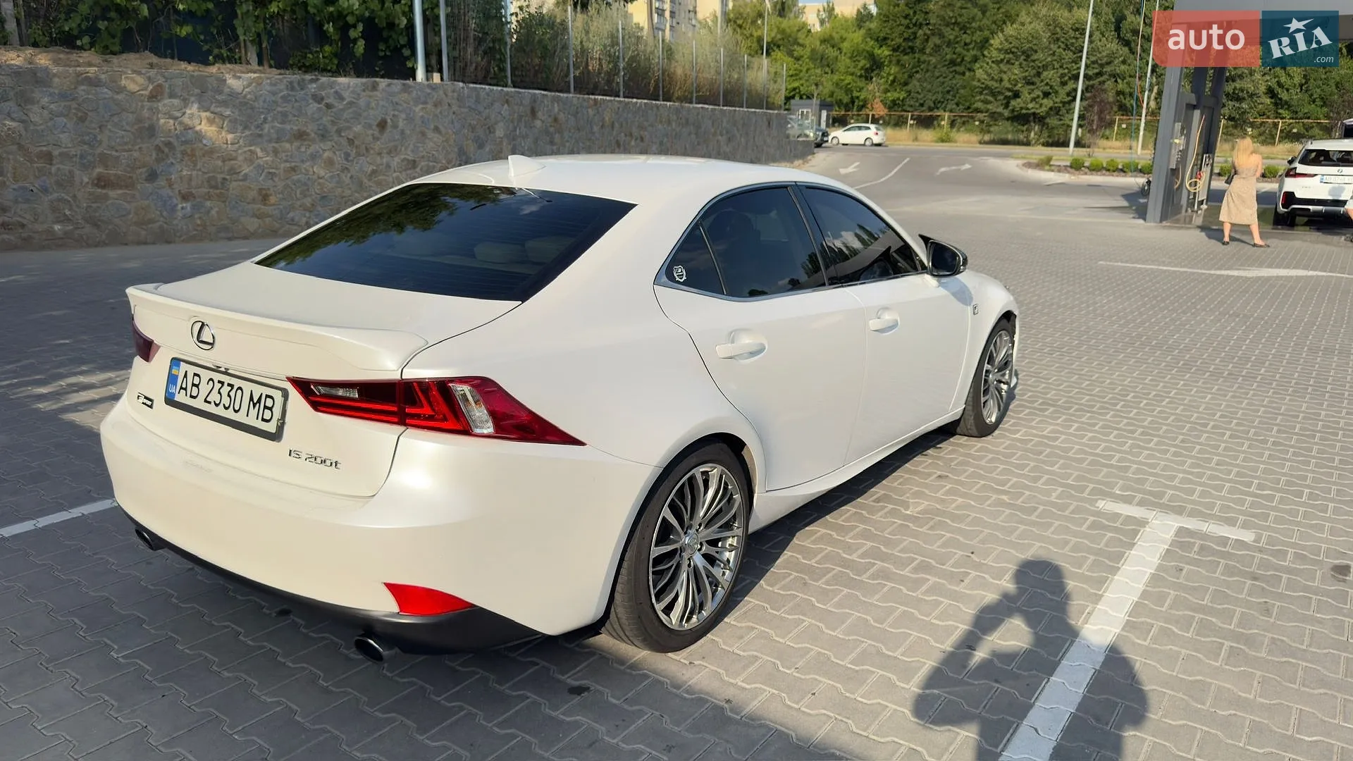 2016 Lexus IS - мініатюра 11