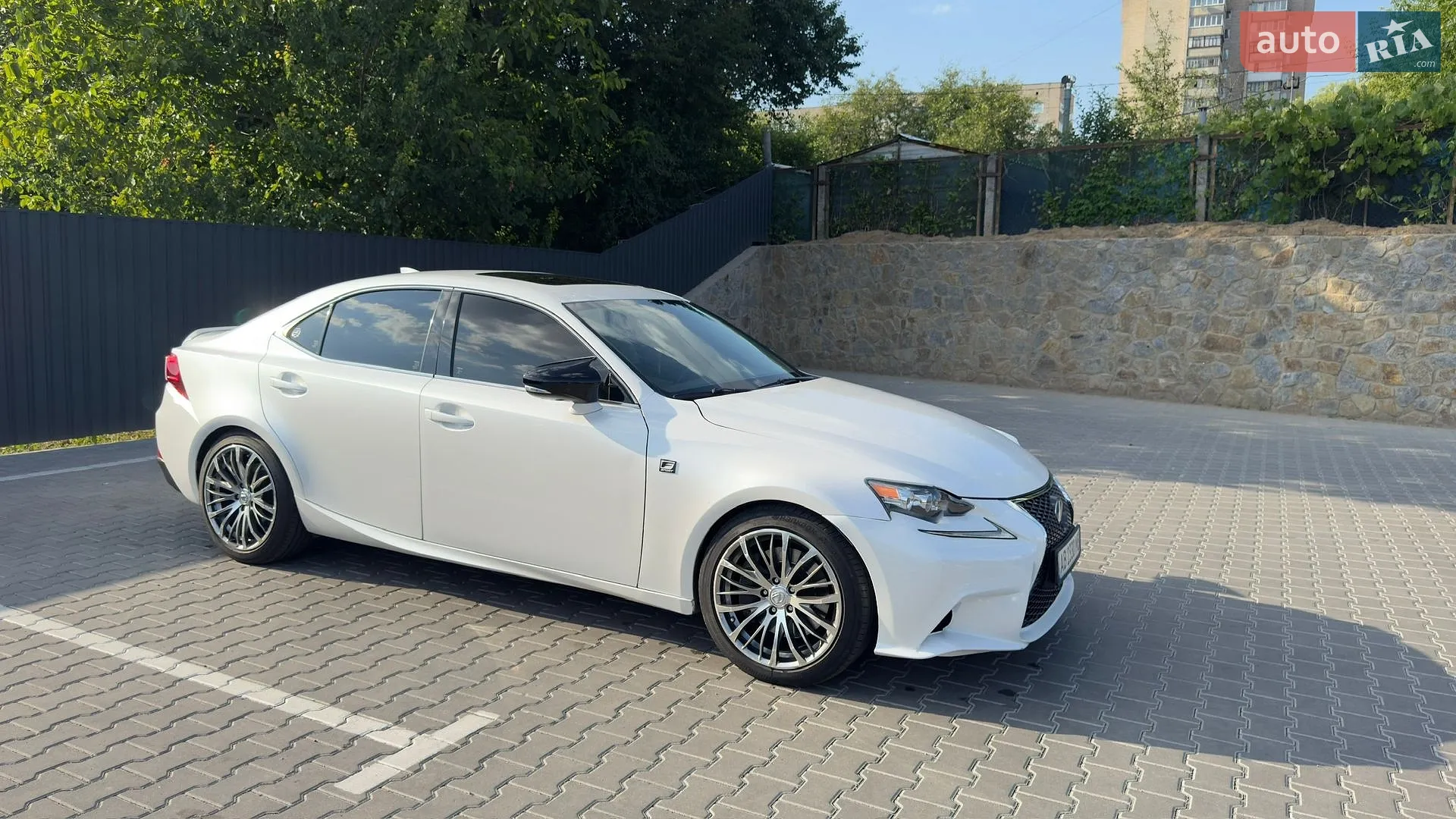 2016 Lexus IS - мініатюра 13