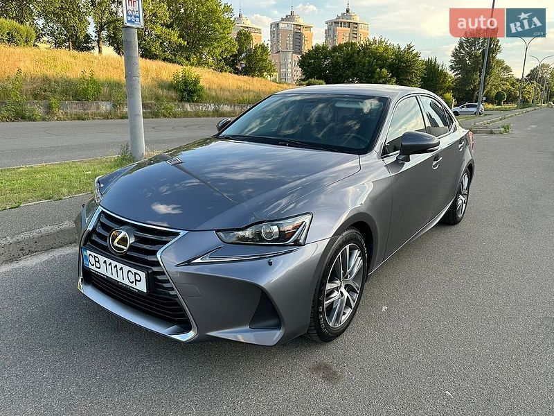 Седан Lexus IS 2017 в Киеве