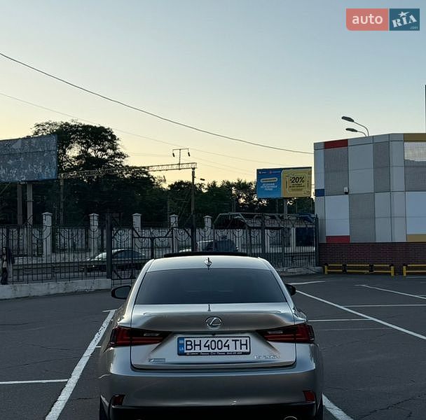 Седан Lexus IS 2015 в Одесі фото 5 Седан Lexus IS 2015 в Одесі