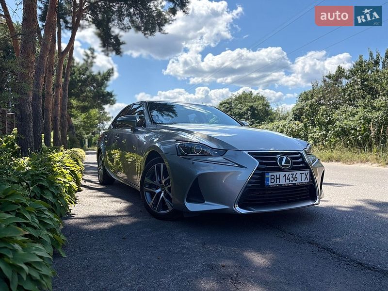 Седан Lexus IS 2017 в Києві