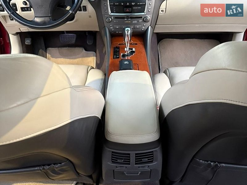 Седан Lexus IS 2008 в Николаеве