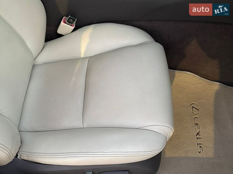 Седан Lexus IS 2008 в Николаеве