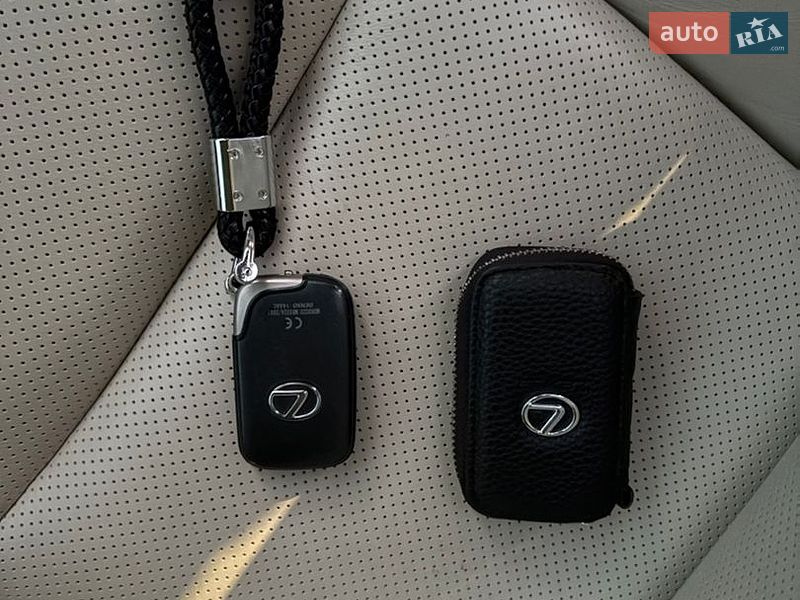 Седан Lexus IS 2008 в Николаеве